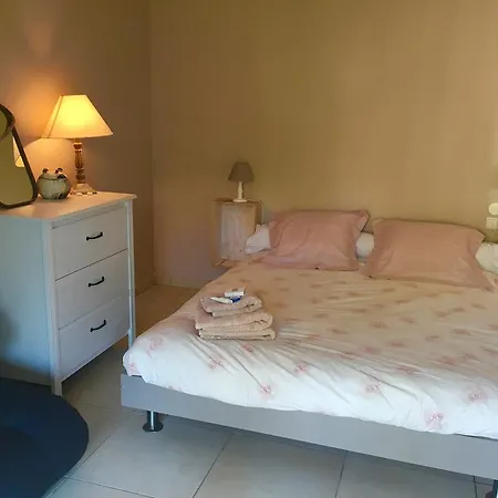 Baya * Roquebrune-sur Argens